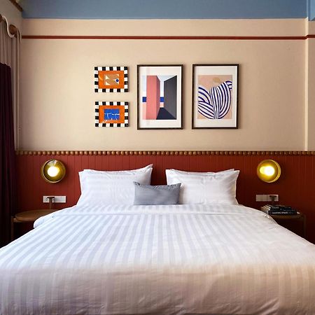 Blu Dock Restel Bangkok Bagian luar foto