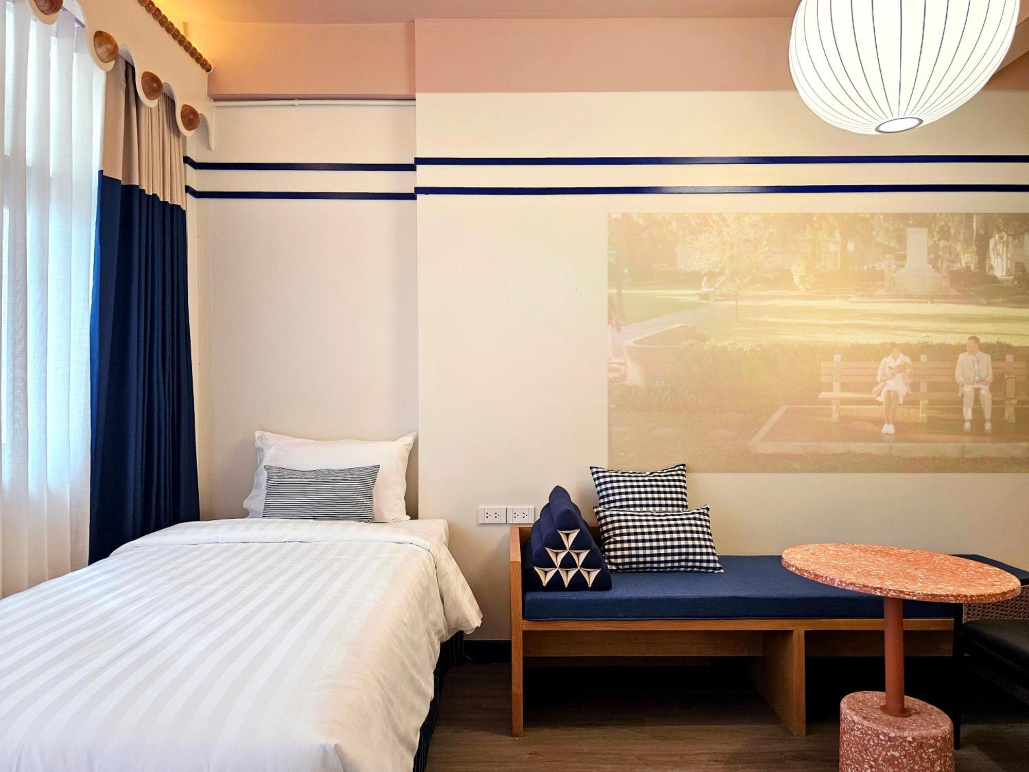 Blu Dock Restel Bangkok Bagian luar foto