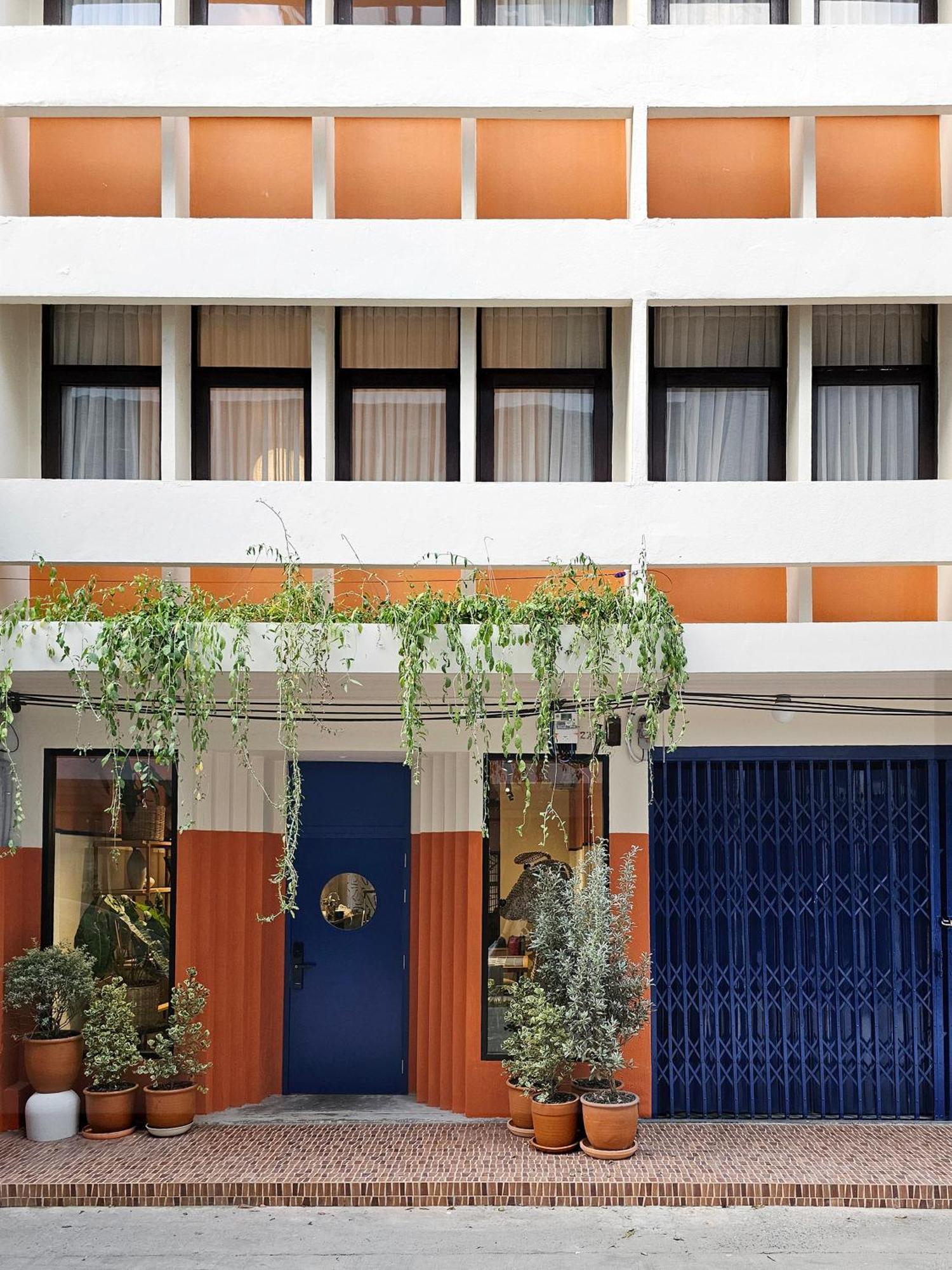 Blu Dock Restel Bangkok Bagian luar foto