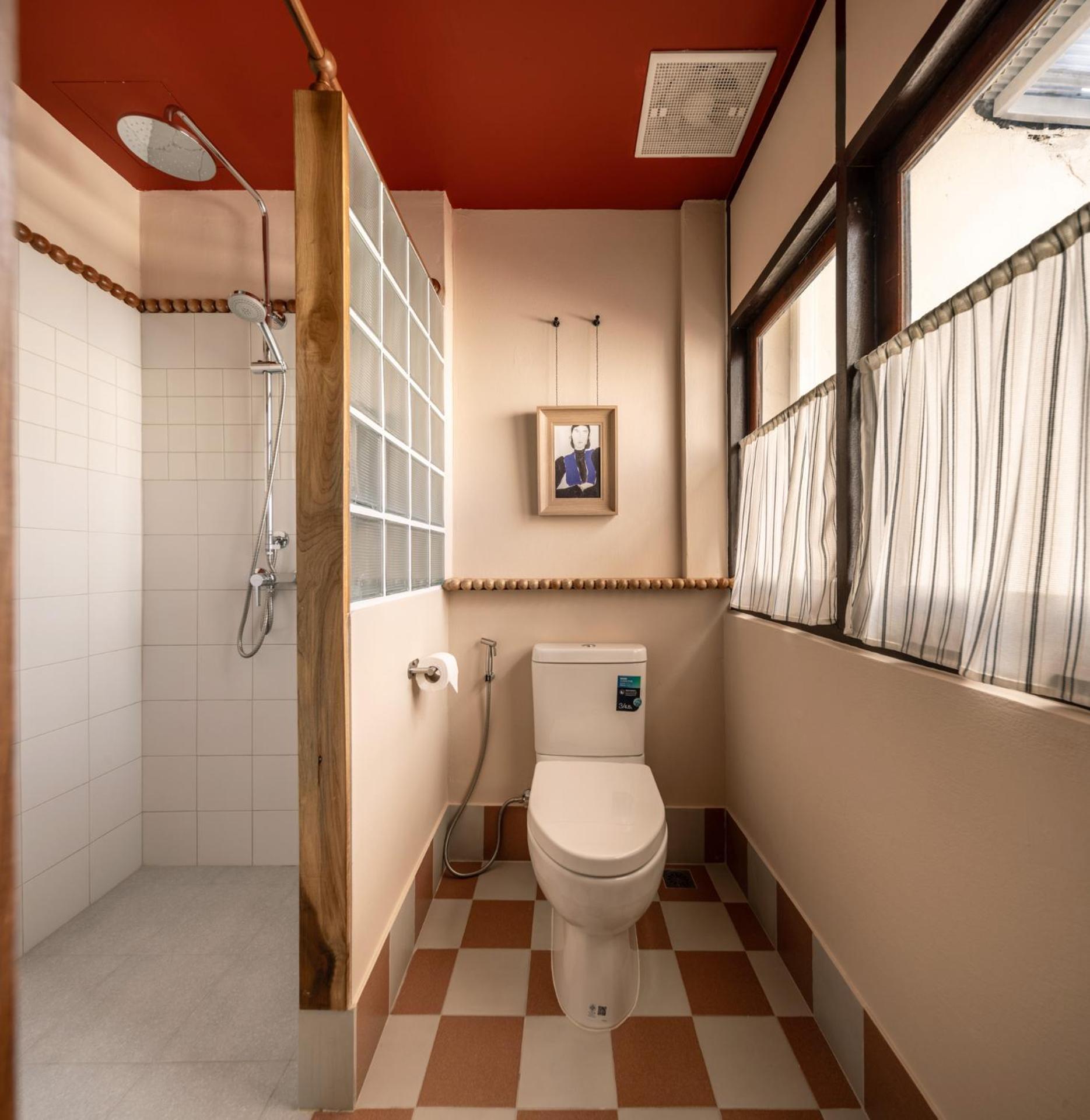 Blu Dock Restel Bangkok Bagian luar foto